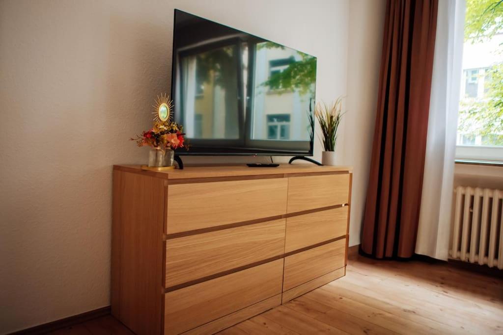 אסן Central-Living Brown - Wifi - Netflix - 5 Pers מראה חיצוני תמונה